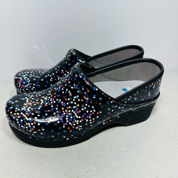 DANSKO LT CONFETTI PATENT CLOGS size 39-8 - Picture 4 of 7